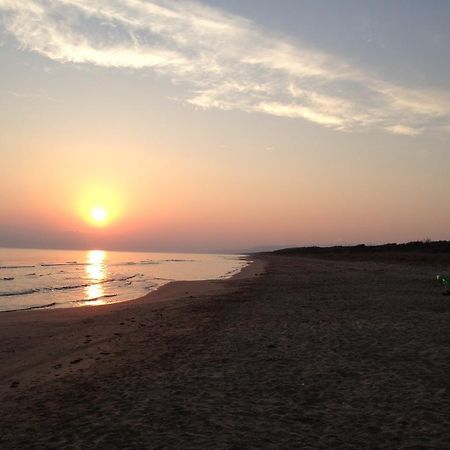 Camping Villaggio Riviera Foce Varano Ngoại thất bức ảnh