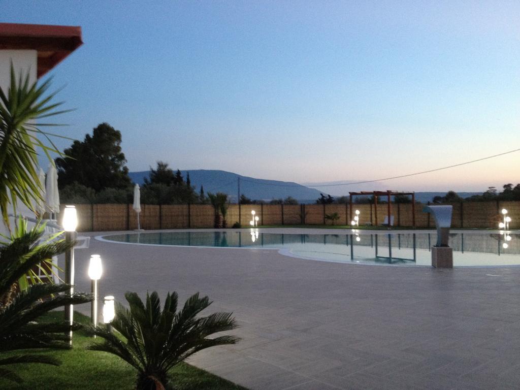 Camping Villaggio Riviera Foce Varano Ngoại thất bức ảnh