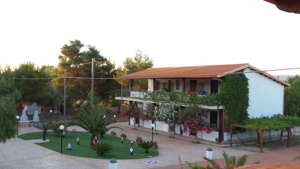 Camping Villaggio Riviera Foce Varano Ngoại thất bức ảnh