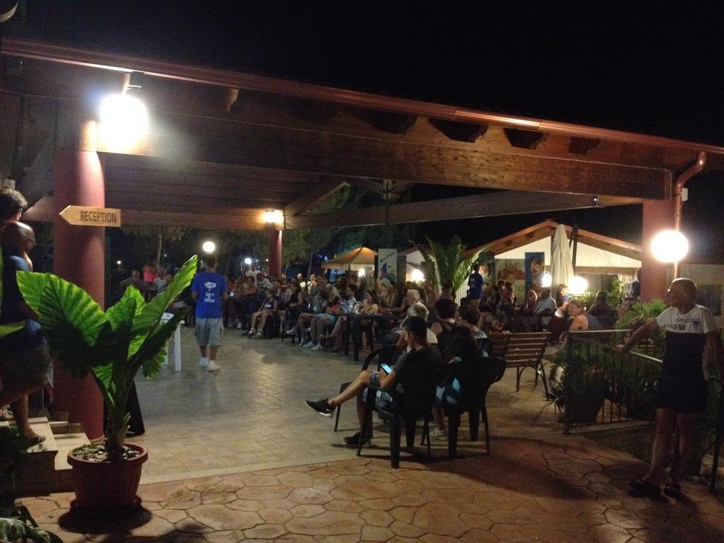 Camping Villaggio Riviera Foce Varano Ngoại thất bức ảnh